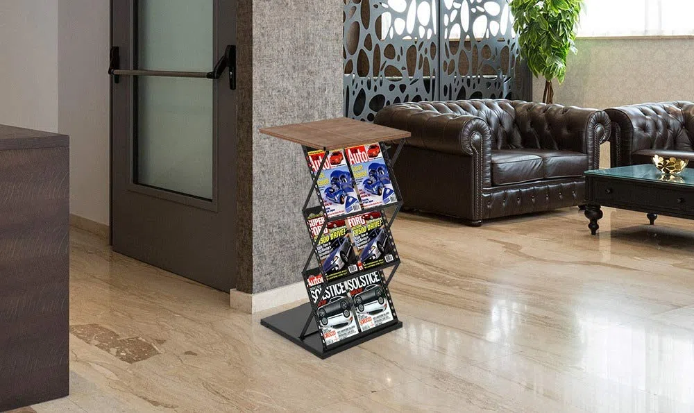 Stehpult Prospektständer 6 x DIN A4 schwarz Lochdesign | Mobile Falttheke aus Metall mit Holzplatte und Ablagefächern für Kataloge Flyer Prospekte
