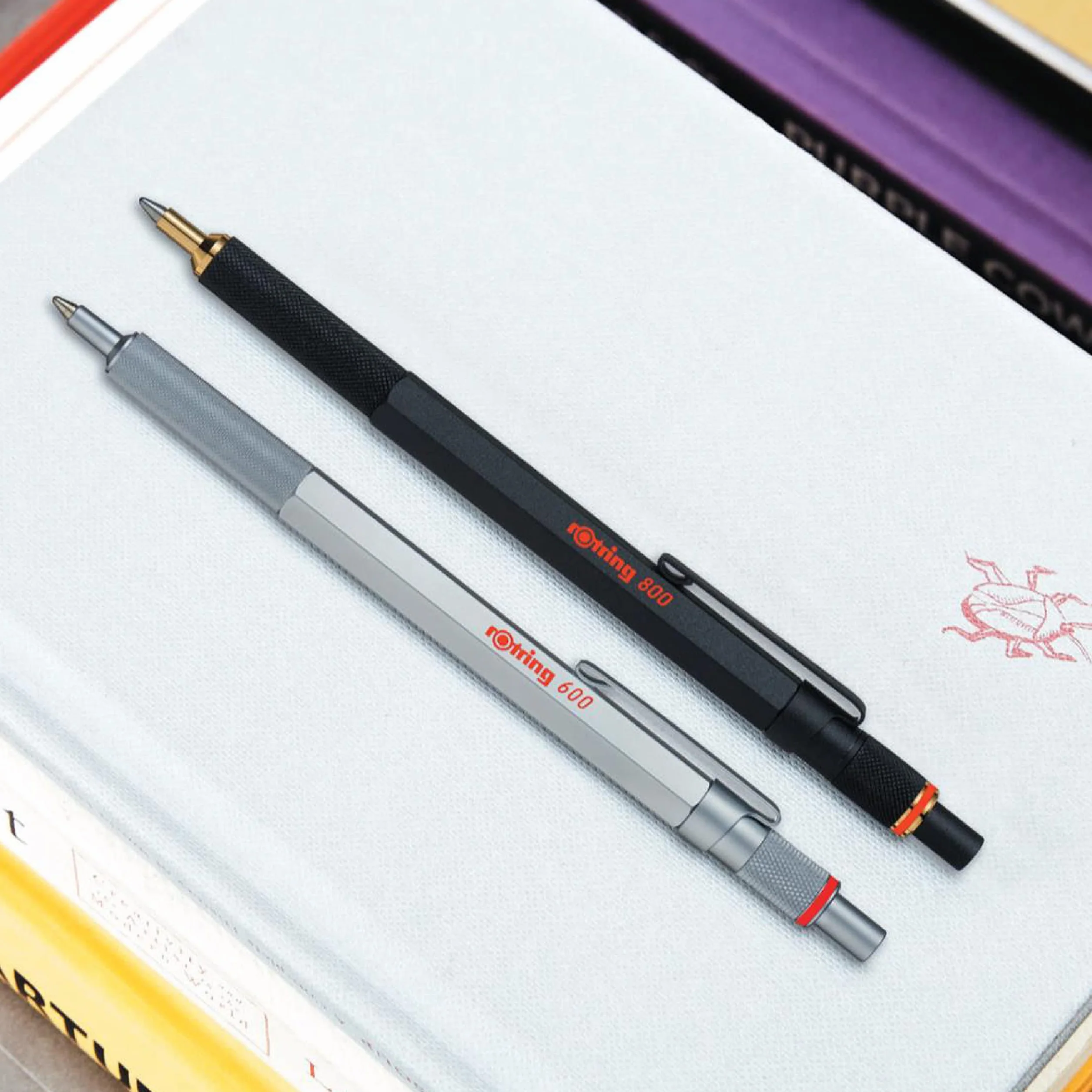 rOtring 800 Kugelschreiber | mittlere Spitze | Schwarze Tinte | Schwarze Schaft | nachfüllbar