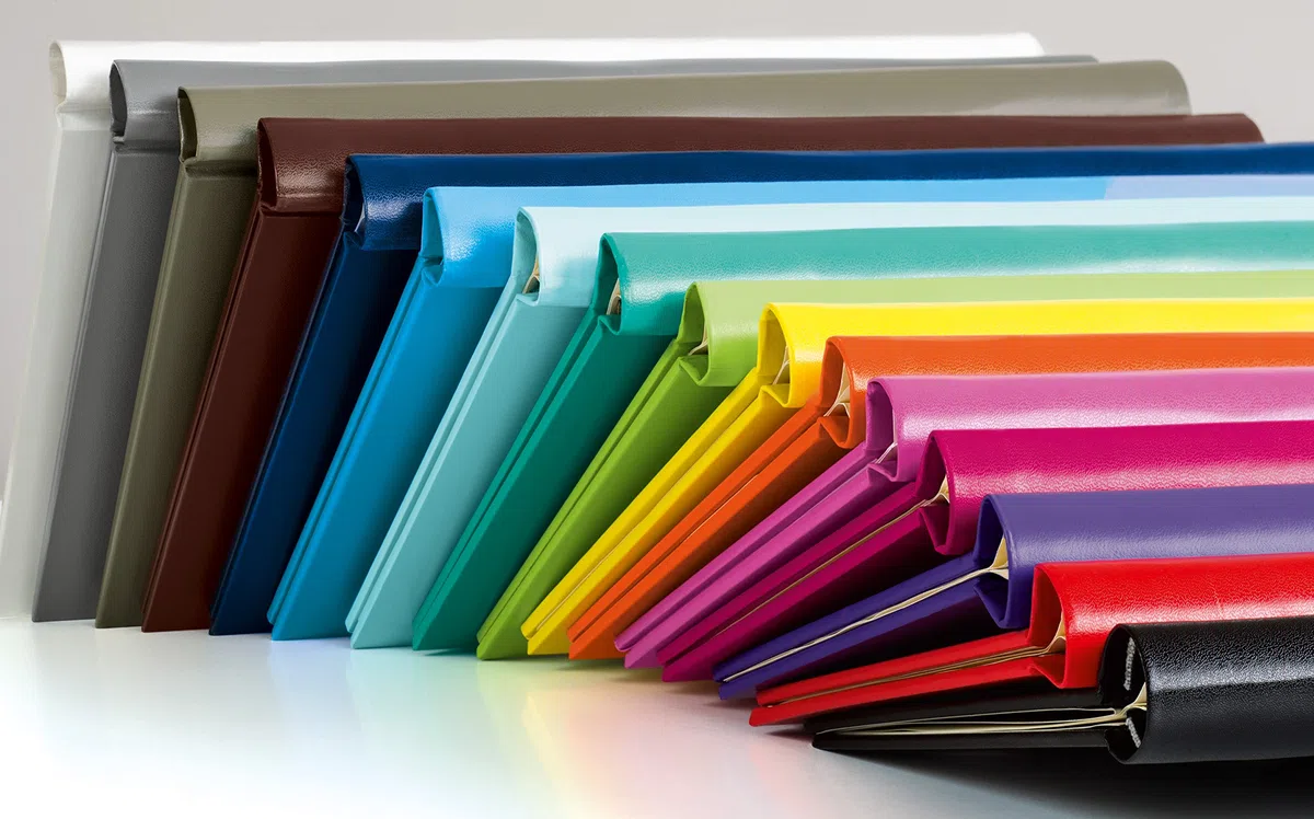 LEUCHTTURM1917 318056 Klemmbinder PEKA für 150 Blatt, schwarz