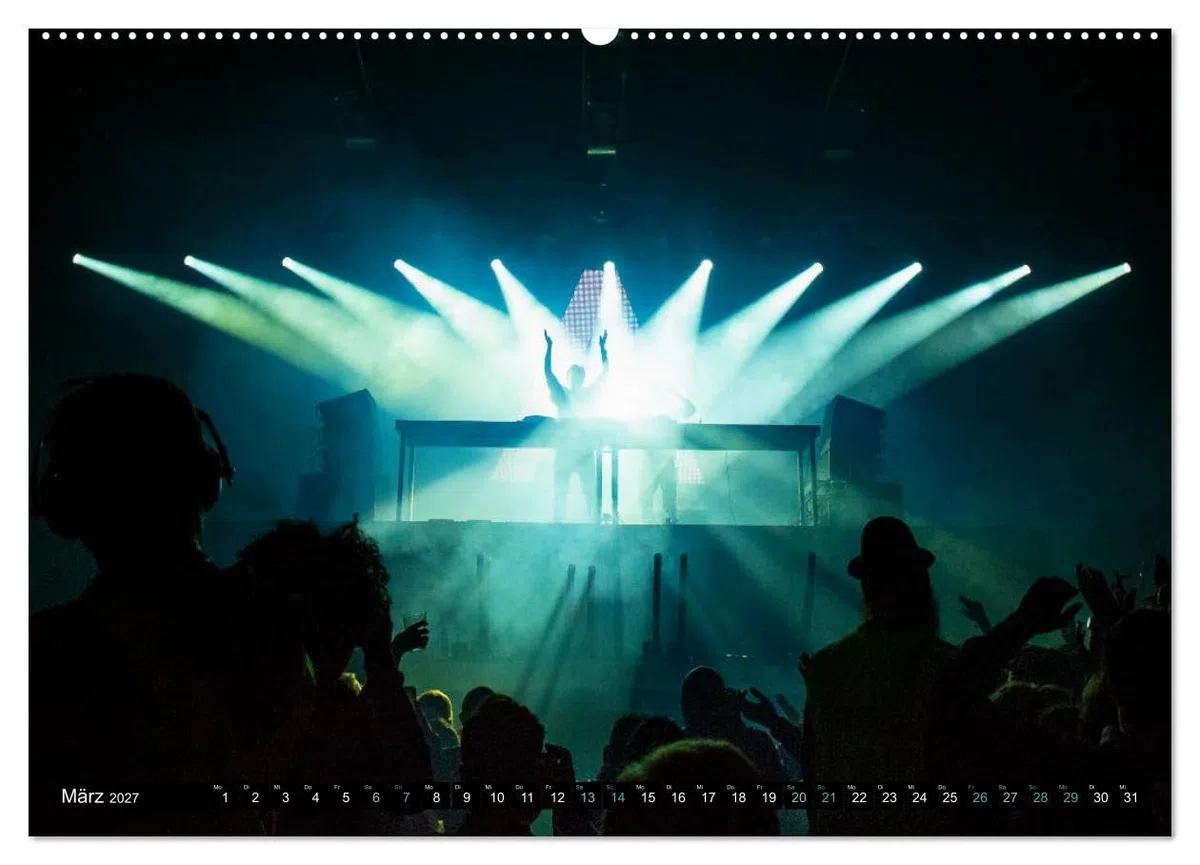 CALVENDO - DJ Liveact (Wandkalender 2027 DIN A2 quer), Monatskalender: Atmosphärische Aufnahmen von Dance Clubs, Festivals und DJ-Equipment