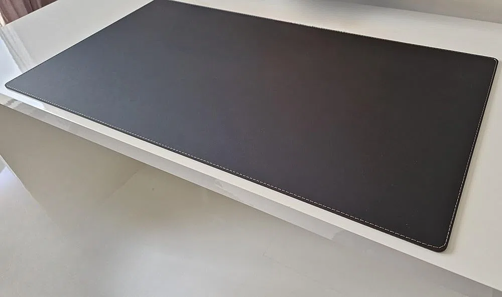 Schreibtischunterlage Echt Leder Nappaleder 60 x 40 Schwarz mit grauer Naht